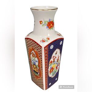 Vintage Imari Porcelain Gilded Vase with Vibrant Flowers Birds Four Sided Japan
